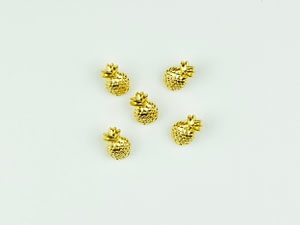 Metallic gold pineapple buttons 18mm